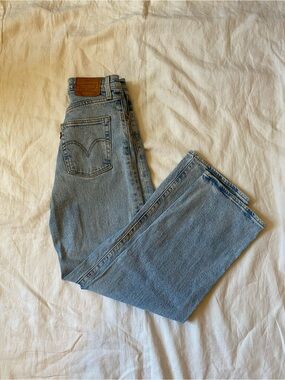 Levis ribcage jeans